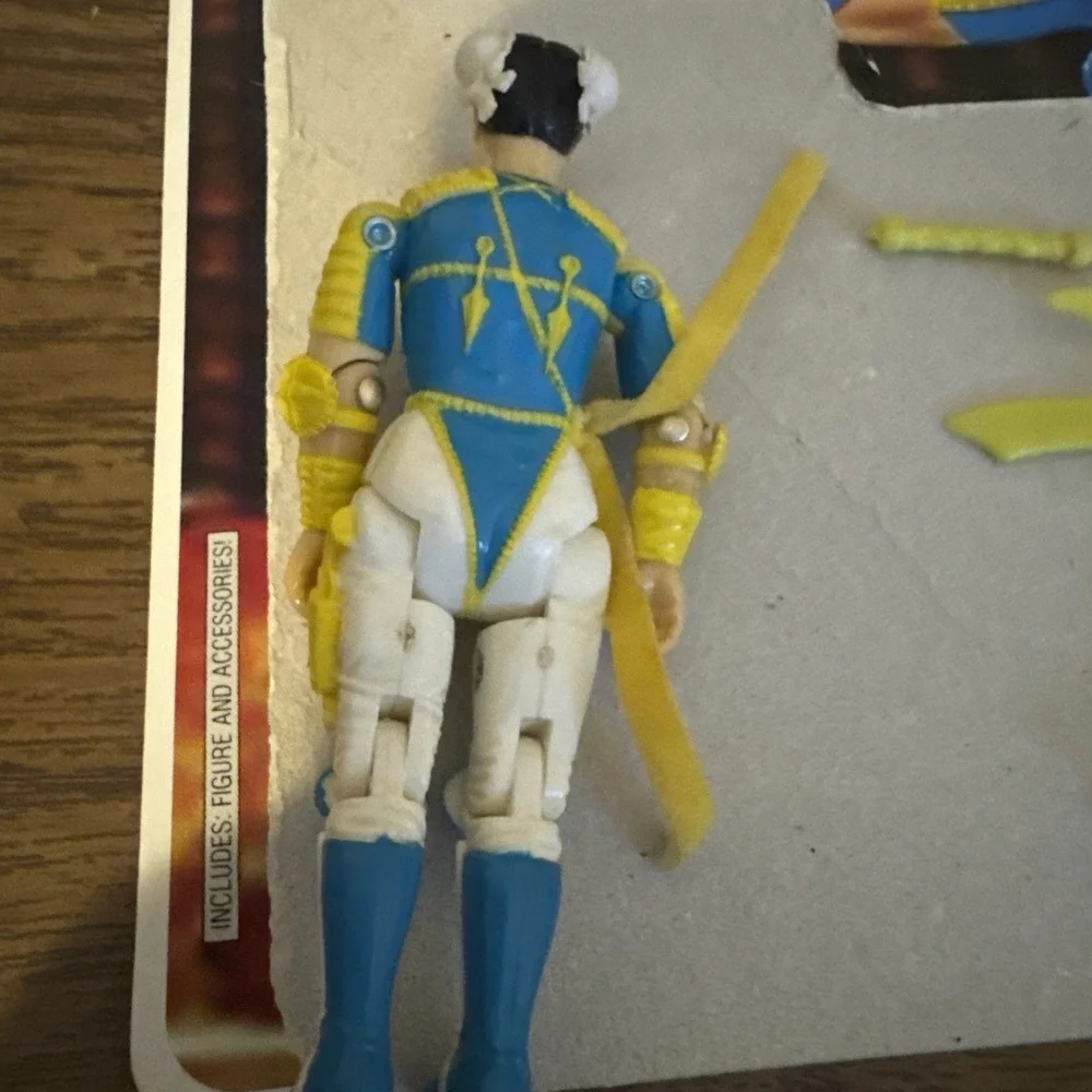 Vintage G.I. Joe Street Fighter 2 Chun Li 1993 Action Figure‎ Hasbro Accessories